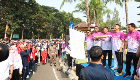 PJ Bupati Lepas Gerak Jalan Santai HUT Ke-391 Kabupaten Tangerang