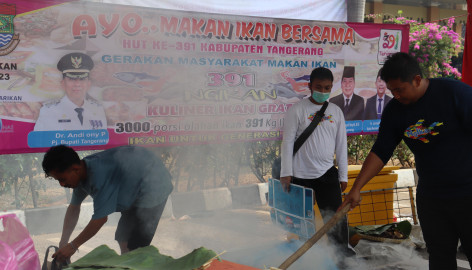 Dinas Perikanan Kabupaten Tangerang Bagikan 3.000 Hasil Olahan Ikan Kepada Masyarakat