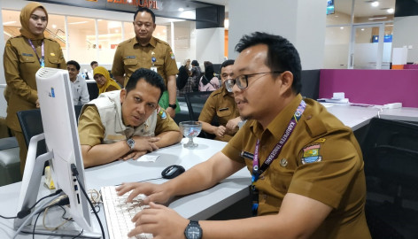  Pj Bupati Tangerang Kunjungi Gerai Pelayanan Publik, Kami Berkomitmen Untuk Terus Meningkatkan Mutu