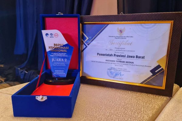 Pemda Provinsi Jawa Barat Raih Dua Penghargaan Implementasi SPBE 2023