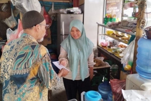 Perumda Pasar NKR Kabupaten Tangerang Berikan Surat Imbauan Ke Para Pedagang di Pasar Kutabumi