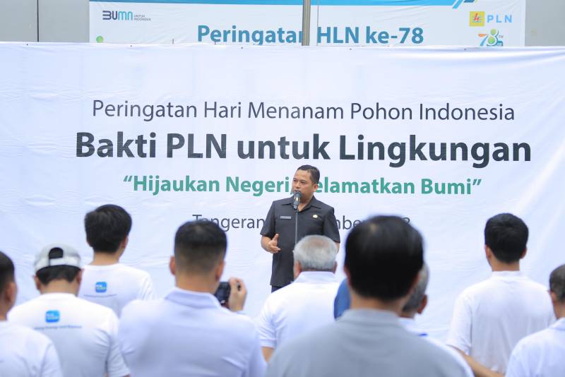 Aksi Tanam Pohon Bersama PLN, Wali Kota Tangerang : Jaga Selalu Lingkungan dan Hemat Listrik