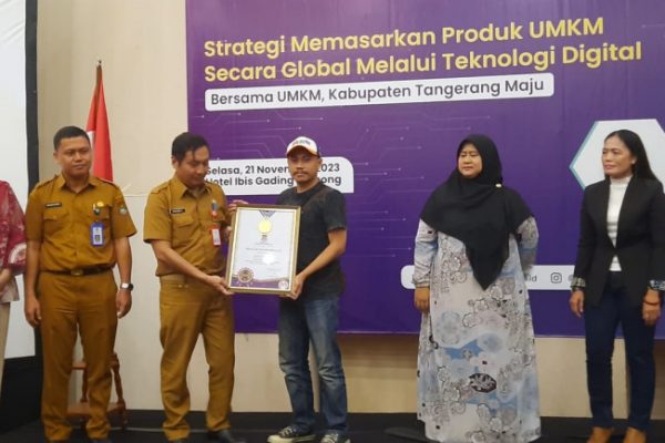 Pelaku UMKM Diberi Edukasi Digital Marketing untuk Menembus Pasar Nasional dan Global