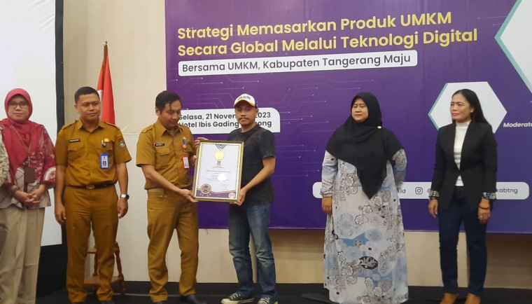 Pelaku UMKM Diberi Edukasi Digital Marketing untuk Menembus Pasar Nasional dan Global