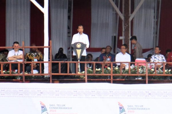 Presiden Jokowi: Sail Teluk Cendrawasih 2023 Makin Menduniakan Papua
