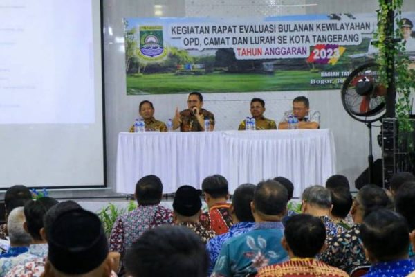 Rapat Evaluasi Kewilayahan, Camat dan Lurah Diminta Maksimalkan Potensi Wilayah Serta Dorong Pemanfaatan Teknologi