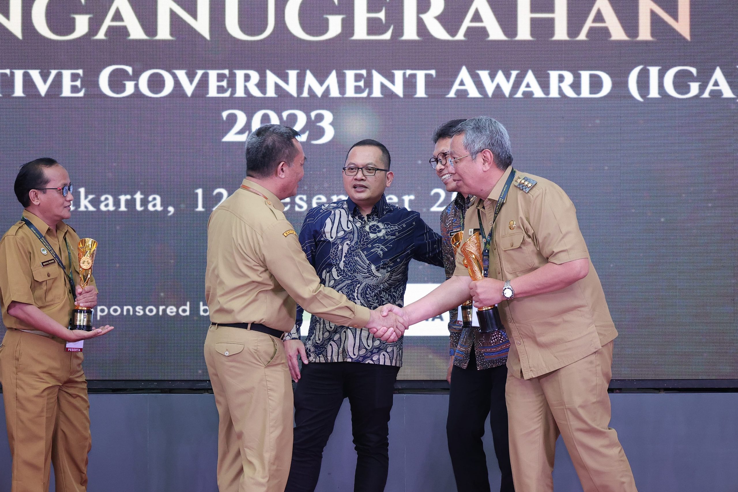 Pemkot Tangsel Raih Penghargaan Kota Sangat Inovatif dari Kemendagri RI