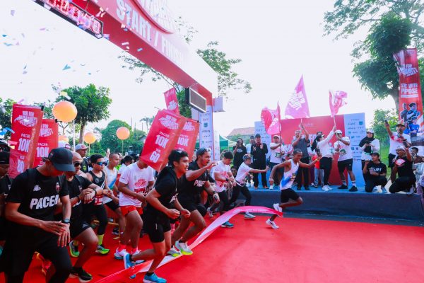 Diikuti Ribuan Peserta, Benyamin-Pilar Lepas Peserta Run For Humanity
