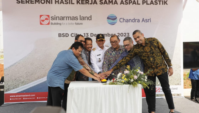 Pj Bupati Tangerang Hadiri Peresmian Penggunaan Aspal Berbahan Plastik Di BSD