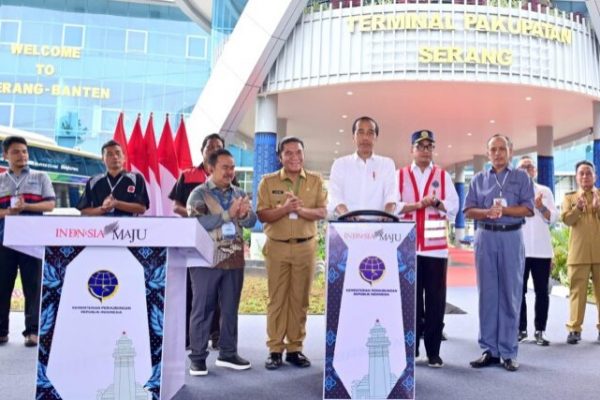 Presiden Resmikan Terminal Pakupatan Tipe A di Kota Serang