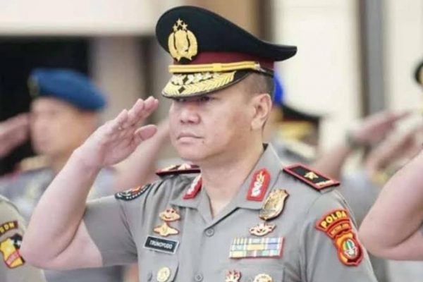 Polri Bantu Evakuasi Korban Kecelakaan KA Turangga dan KA Bandung Raya