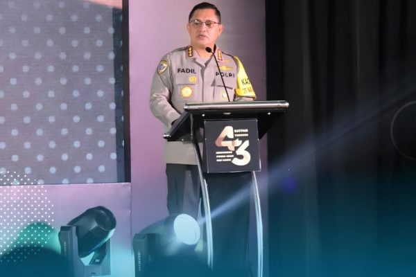 Kabaharkam Polri Hadiri Seminar Nasional HUT Satpam ke-43
