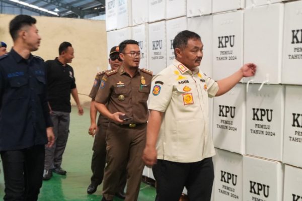 Pengamanan Pemilu, Kasatpol PP Datangi KPU dan Tinjau Gudang Logistik
