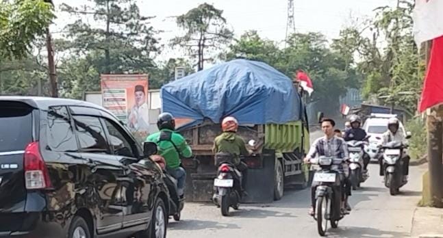 Ketua Katar Kecamatan Curug Angkat Bicara, Terkait Lalu Lalang Truk Tanah Keluhan Warga Masyarakat Jangan Di Abaikan