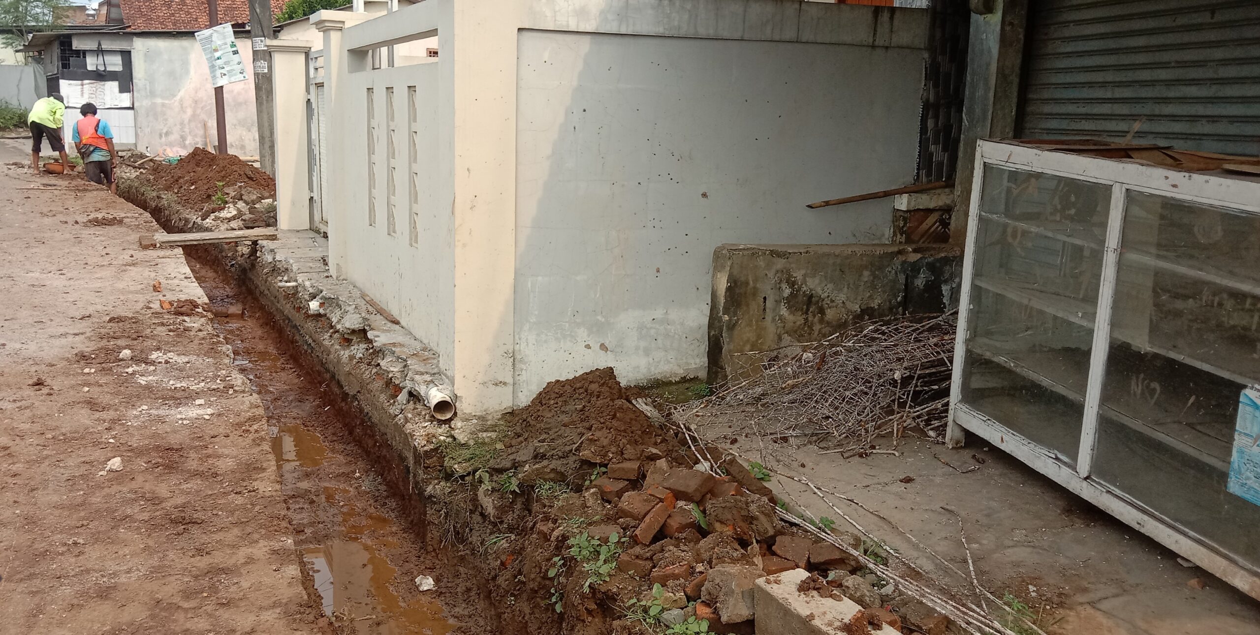 Proyek Drainase di Kp Tarisi Panongan Diduga Kangkangi UU KIP