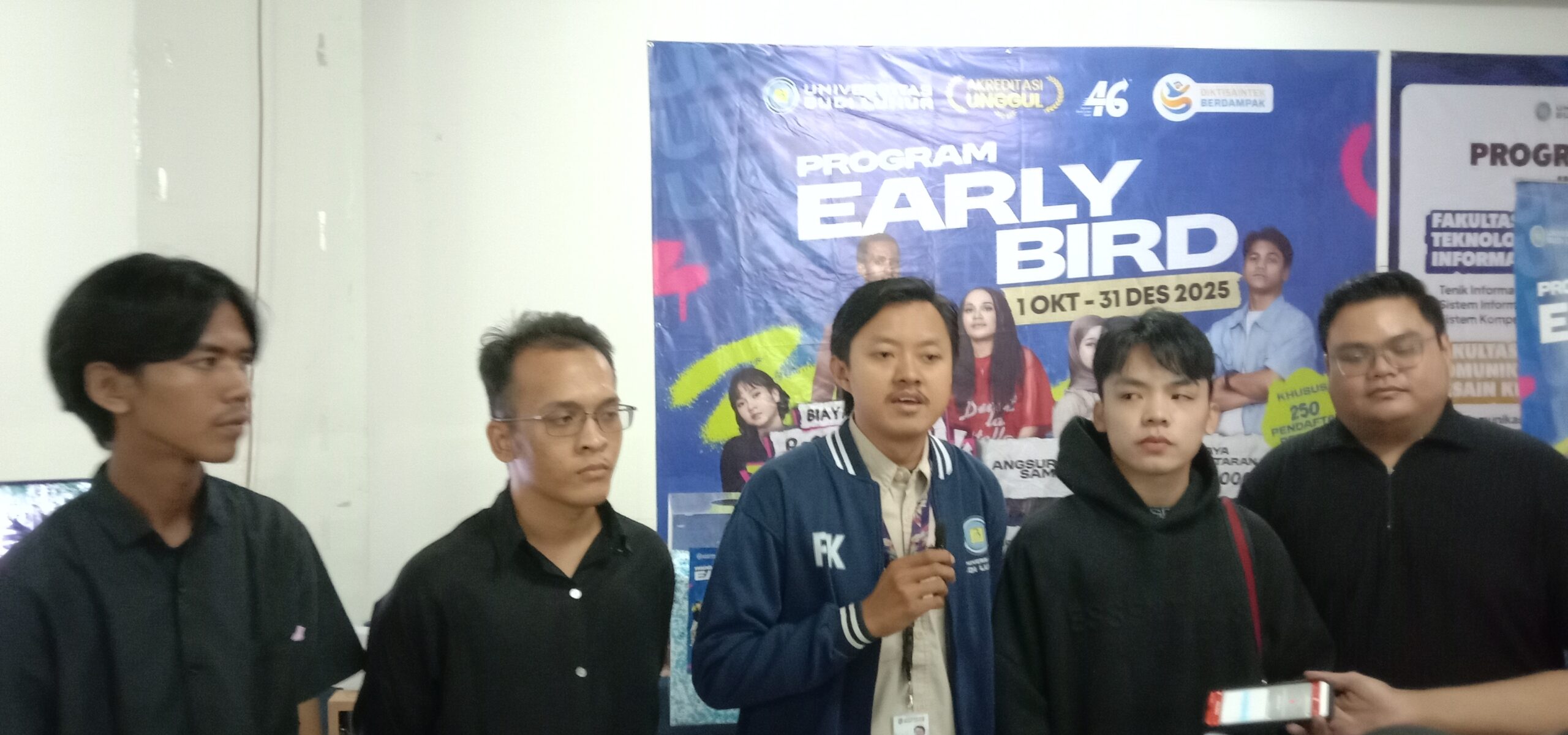Roadshow Budi Luhur Esport National Championship di Kebayoran Park Mall
