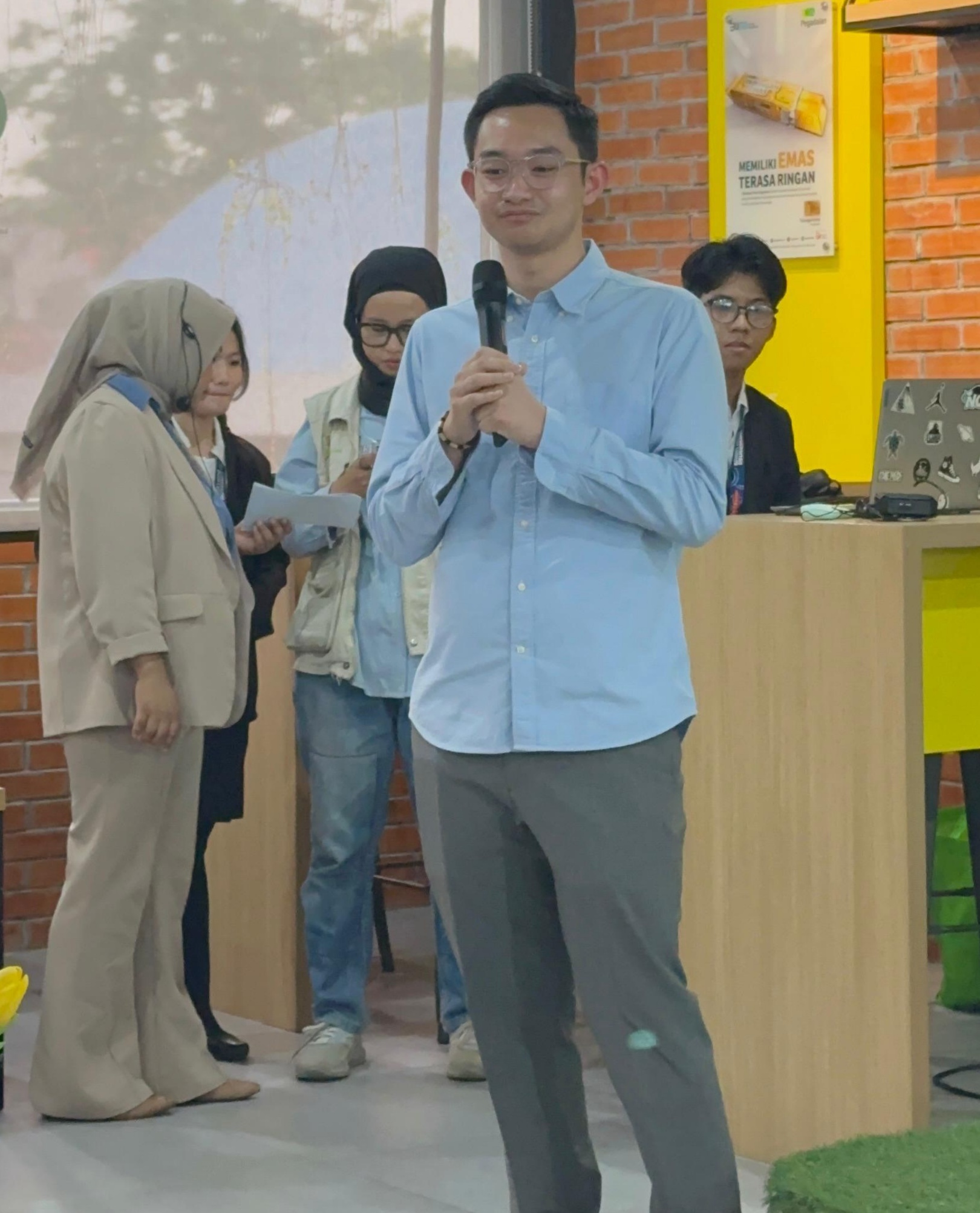 Roadshow Budi Luhur Esport National Championship di Kebayoran Park Mall