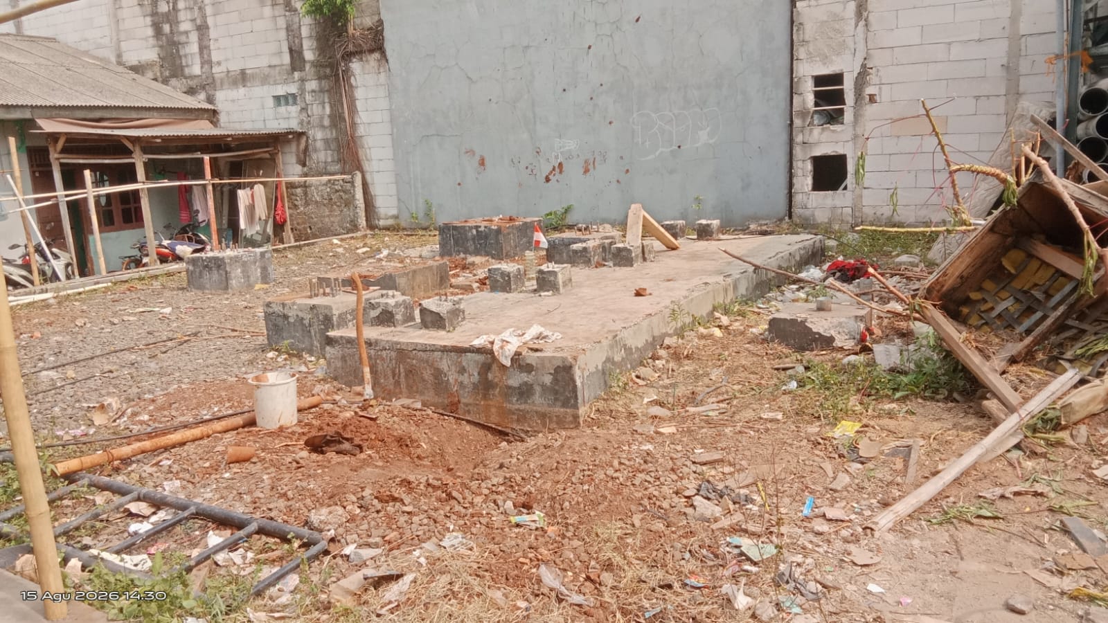 Protelindo Bongkar Sendiri Tower BTS, Pemilik Lahan Minta Segera Dirapihkan Kembali Bekas Pembongkaran