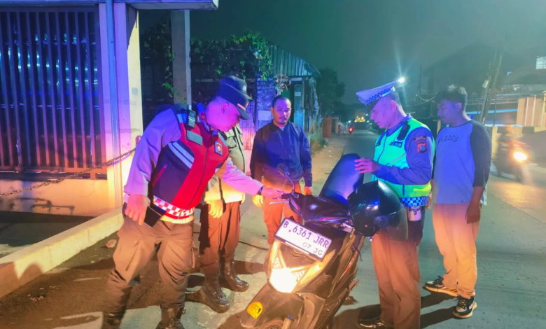 Intensifkan Pengamanan Jaga Wilayah Tetap Kondusif, Polsek Curug Patroli Cipkon