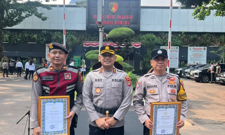Dua Personel Polres Tangsel Raih Penghargaan Dari Kapolda Metro Jaya